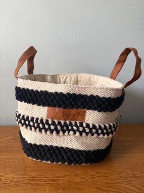 Mary&Martha Woven Basket Large Tote Bag Brown Leather Handles Faith